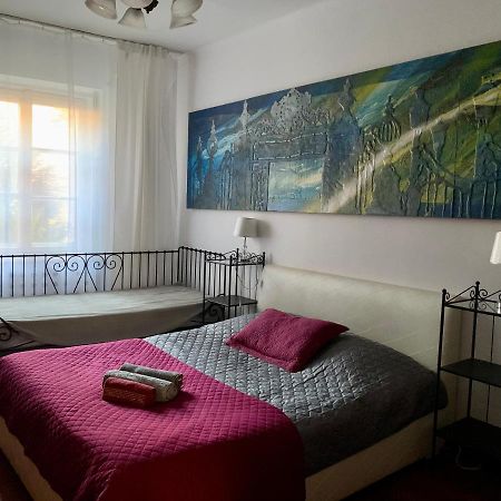 Beautiful And Charming Apartment In The Heart Of The Old Town Warszawa Zewnętrze zdjęcie