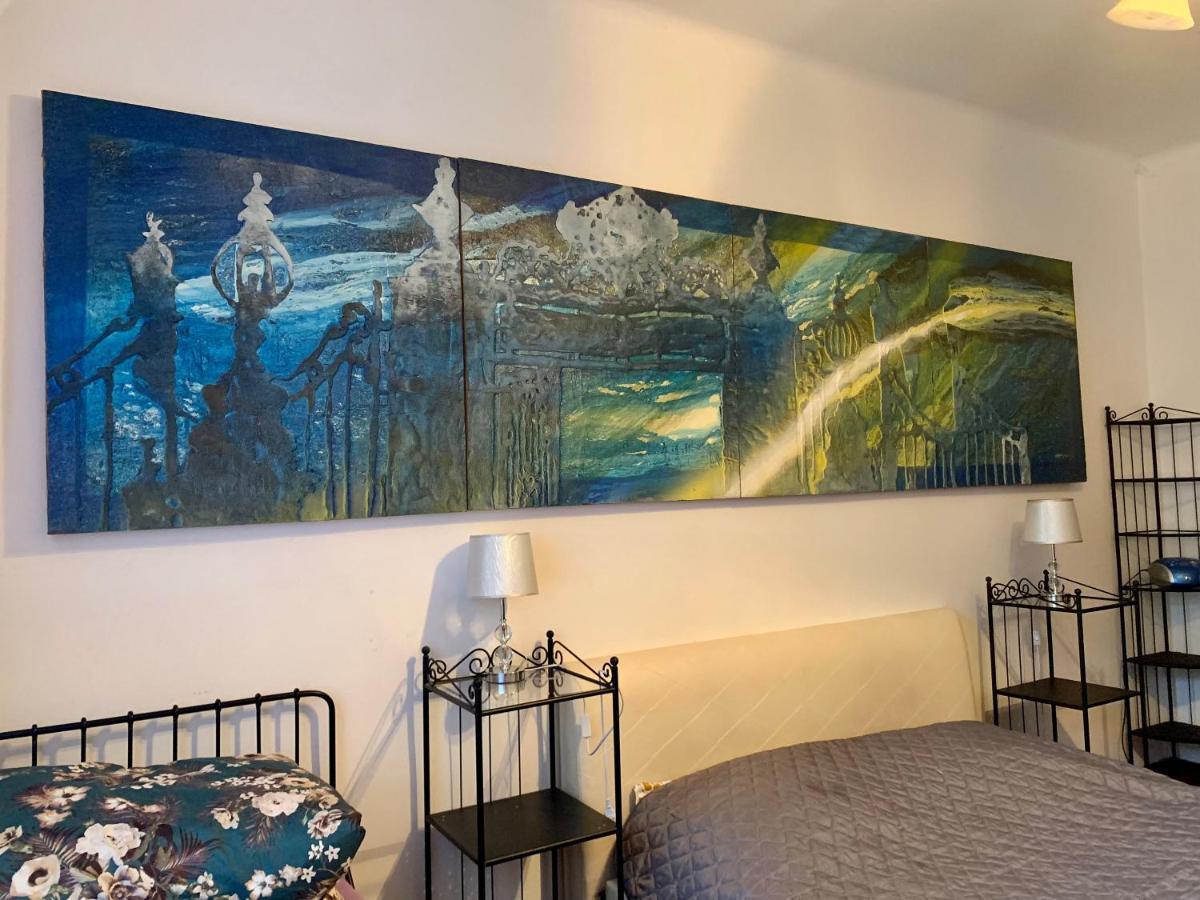Beautiful And Charming Apartment In The Heart Of The Old Town Warszawa Zewnętrze zdjęcie